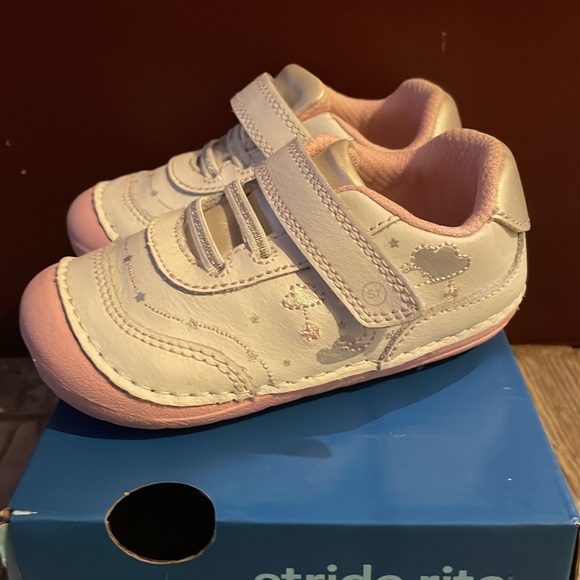 Stride rite toddler girl sneakers - Picture 2 of 4